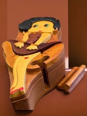 Betty Boop Intarsia Puzzle HeartKey Trinket Box Vintage 1990s